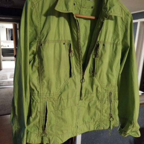 Green Jacket fra" SANDWISH"Size M