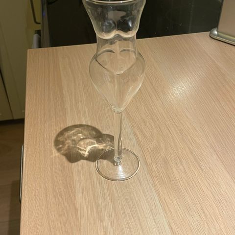 Kvinnekropp champagne/hvitvinsglass