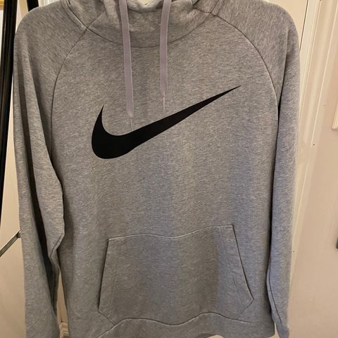 Nike hettegenser