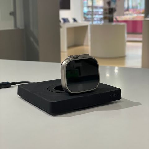 Apple Watch Ultra 49mm Titanium   1.gen - Utstillingsmodell