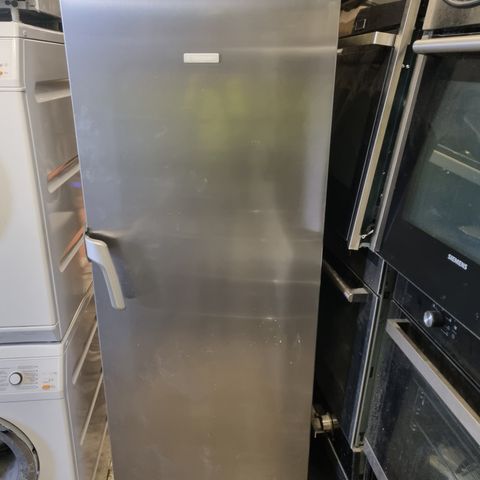 Miele, Electrolux og Bosch kjøleskap.fra 2000kr. GRATIS FRAKT I OSLO