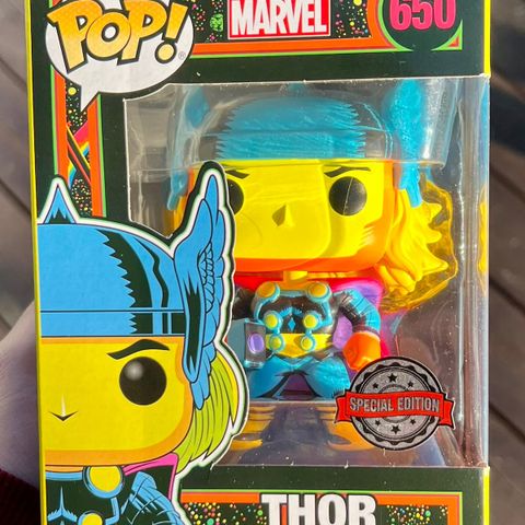 Funko Pop! Thor (Blacklight) | Marvel (650) Special Edition Excl.