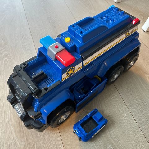 Paw Patrol Chase Ultimate Truck