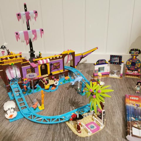 LEGO Friends - Tivoliet på piren i Heartlake City