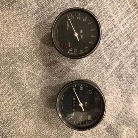 Kawasaki speedometer og turteller