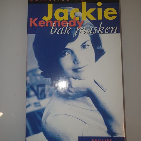 Jackie Kennedy bak masken. Katherine Pancol