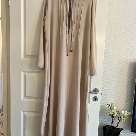 Nydelig kjole/Abaya