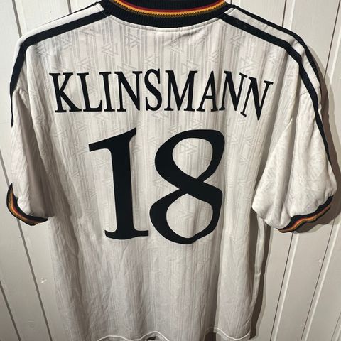 Vintage Tyskland 1996 fotballdrakt - Klinsmann 18