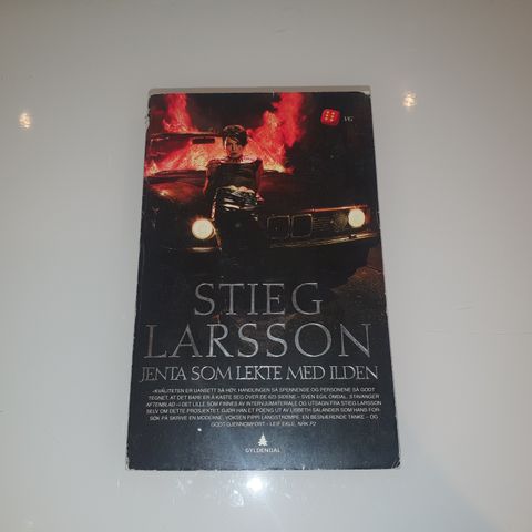 Jenta som lekte med ilden. Stieg Larsson
