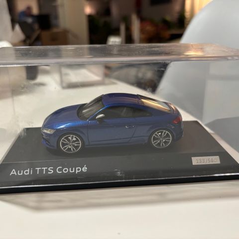 Audi TTS Coupe modellbil - nummerert eksemplar