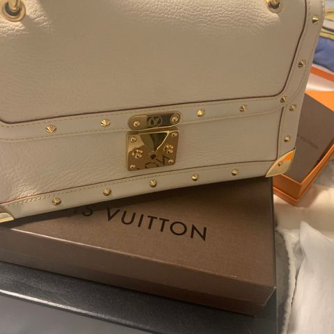 loui vuitton  suhali veske/ hvit/ krem