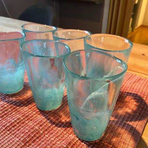 6 håndlagde glass tills