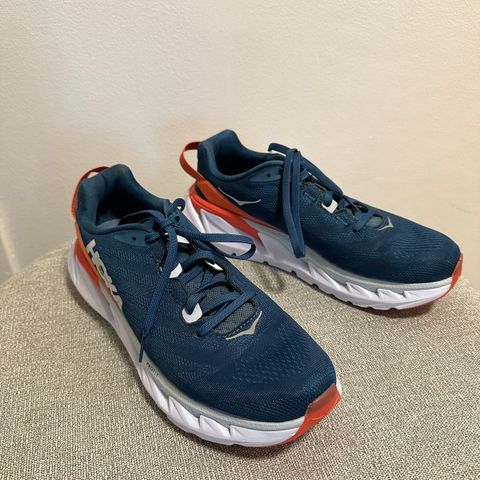 Hoka One One Elevon 2