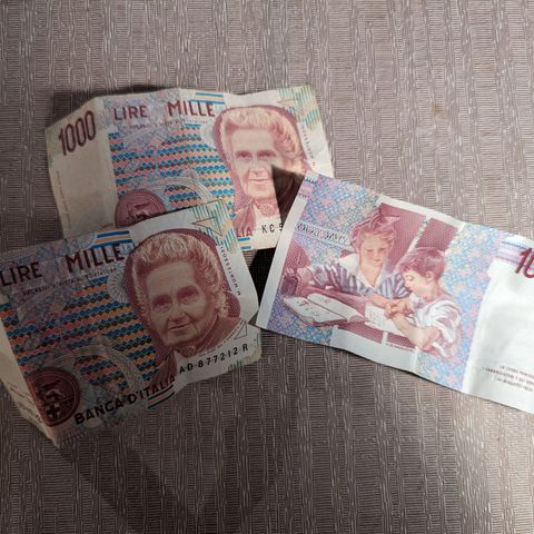 1000 italienske lire, 3 stk