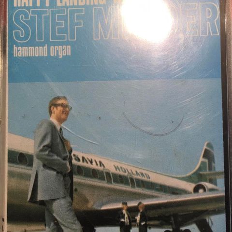 Stef Meeder - Happy landing with...(Hammond organ) ( Kassett)