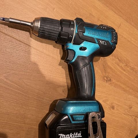 Makita Drill DDF480 18V (til leie)