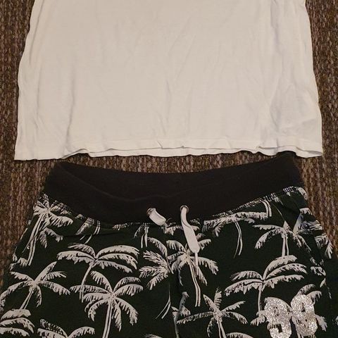 Shorts og t-skjorte Str.158