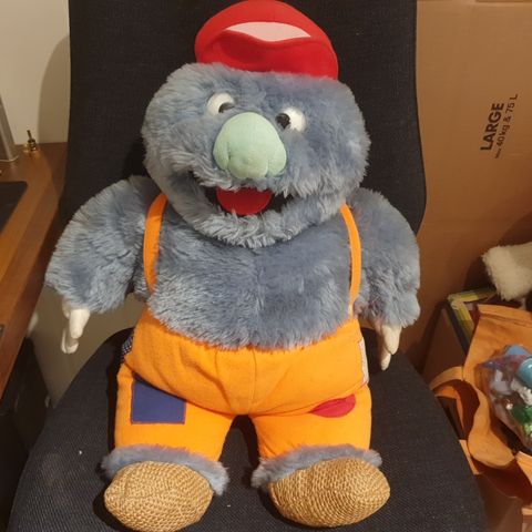 Gammel stor sesam stasjon bamse 1992