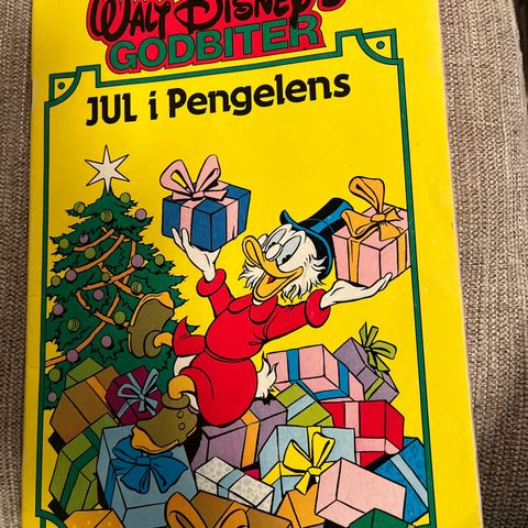 Disney godbiter Jul i pengelens