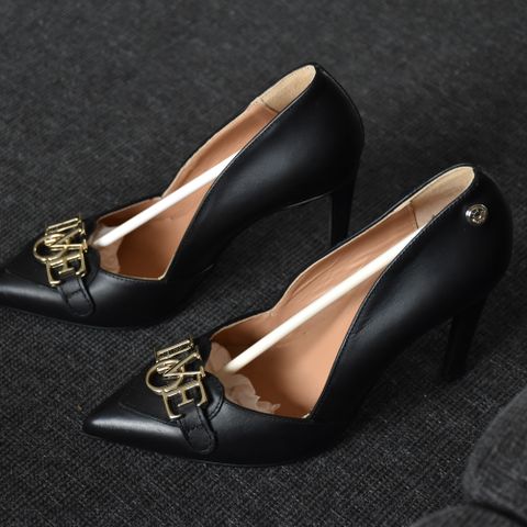 Moschino pumps shoes