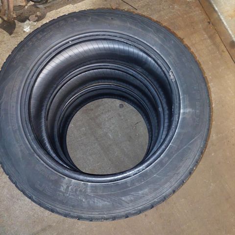 2 vinterdekk Nokia 195/60 R16