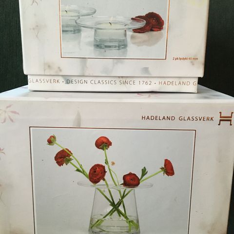 Hadeland Glassverk, Finn Schjøll vase og telysholdere