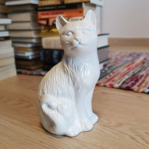 Porselensfigur katt