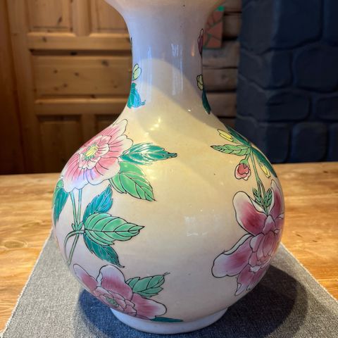 Vase keramikk