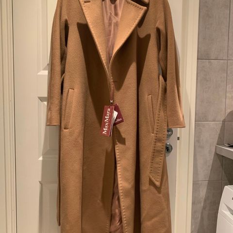 Ekte MaxMara ullkåpe-Didone Coat. 100%virgin wool. Italian size 38, Euro size 34