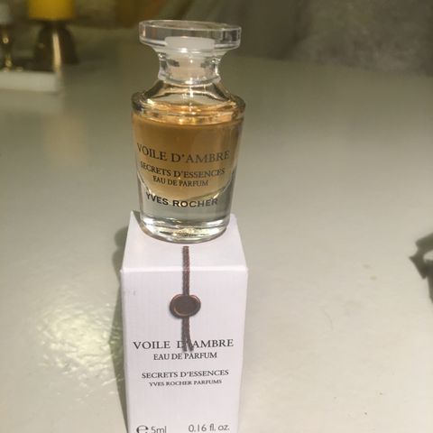 Voile d’ambre. Yves Rocher. 5 ml. Edp. Ny. Parfyme