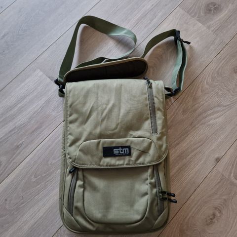 PC bag av merke STM