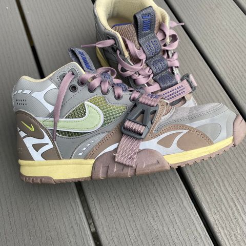 Nike Air Trainer 1