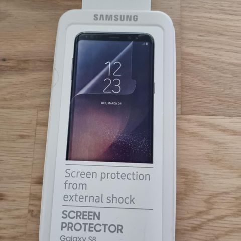 Gave: Galaxy S8 screen protector📱✨️