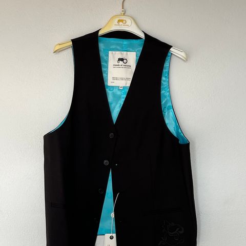 Moods of Norway sort vest str 48 - ubrukt