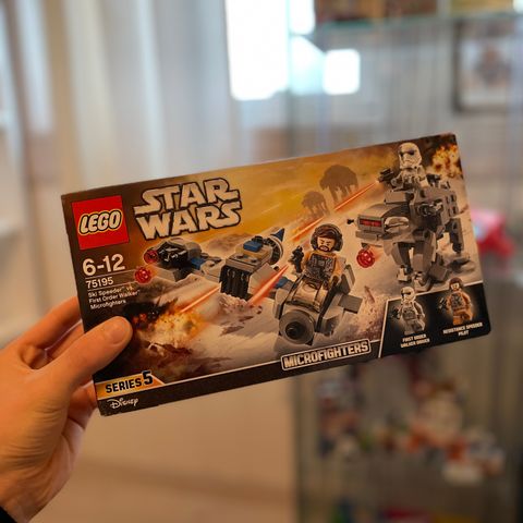 Lego Star Wars|75195| Ski Speeder VS. First Order Walker