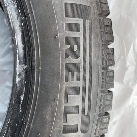 Vinterdekk Pirelly ice zero 175/65R14 82T