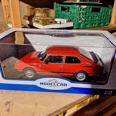 SAAB 900 TURBO MODELCAR 1:18