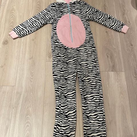 Zebra jumpsuit jente