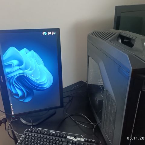 PC  + dell+Philips+ mouse+wifi