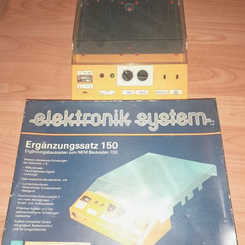 Vintage elektronikk byggesett fra Østtyskland