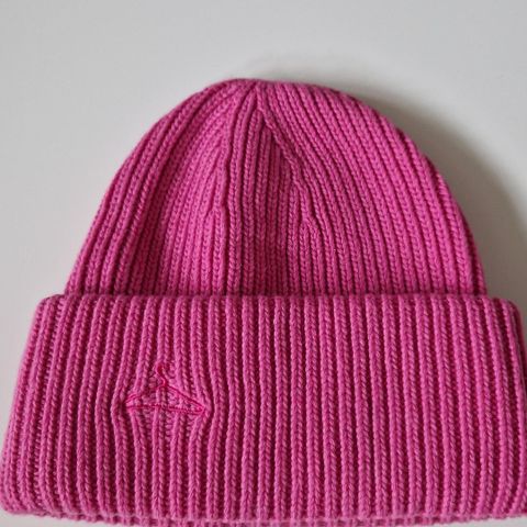 Holzweiler hypnotized beanie