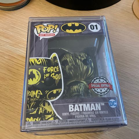 Funko Pop! DC Exclusive, Batman #1, Black & Yellow