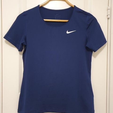 Nike T-skjorte i strl. M