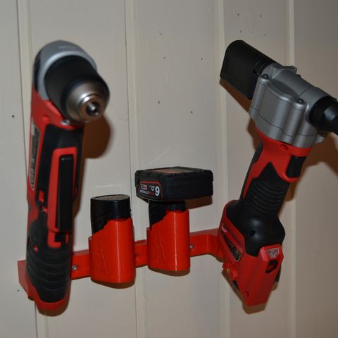 Milwaukee M12 skrå kombiholder.