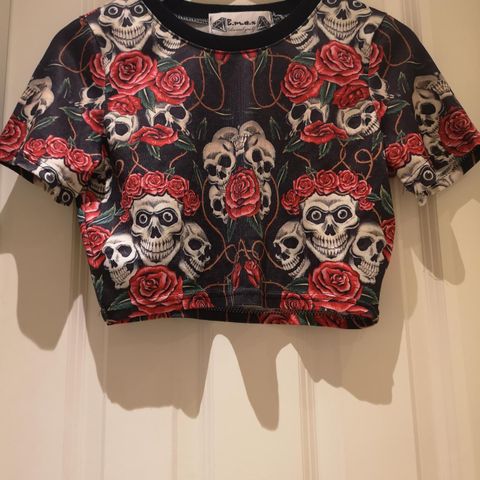 Skull crop top (S)