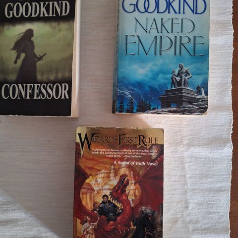 3 ulike fantasy bøker av Terry Goodkind kr. 30 pr. stk