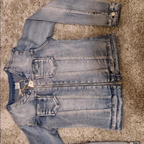 Jeans jakke.  Ny! 50 kr