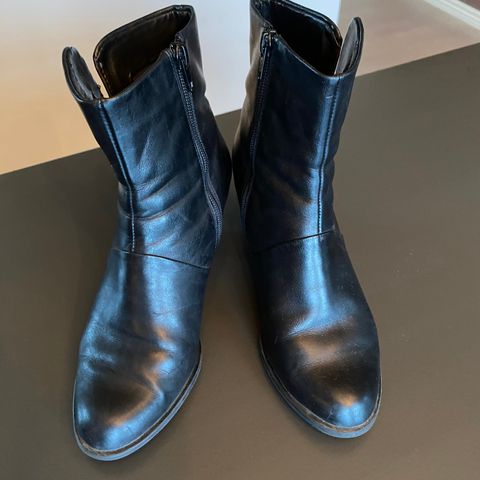 Clarks svart skinn 37 skolett, boots, lave støvletter