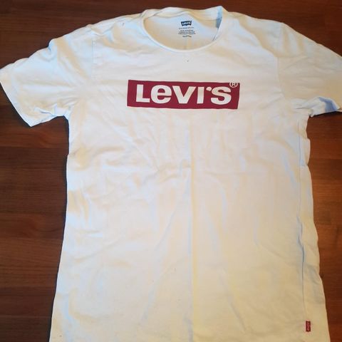 Levis