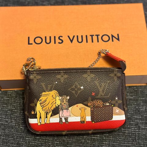 Louis Vuitton 2018 Christmas Animation Monogram Mini Pochette Accessoires